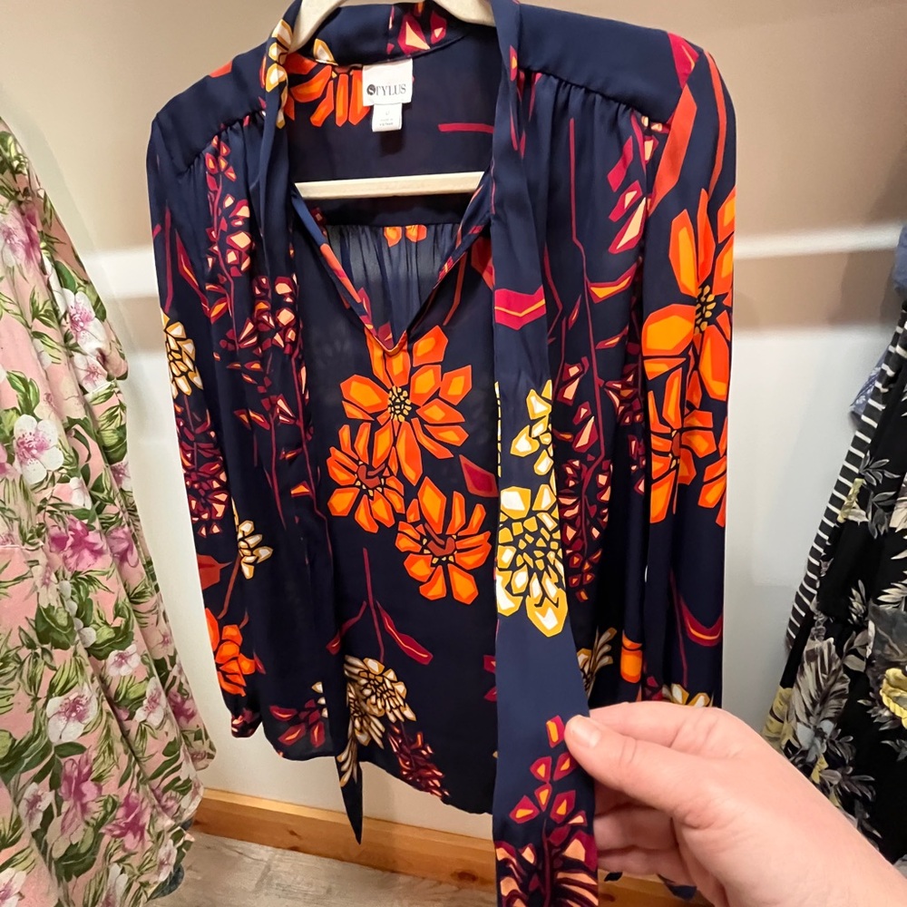 STYLUS Navy Floral Tie-Neck Blouse with Orange & Cream Accents - Picture 4 of 7